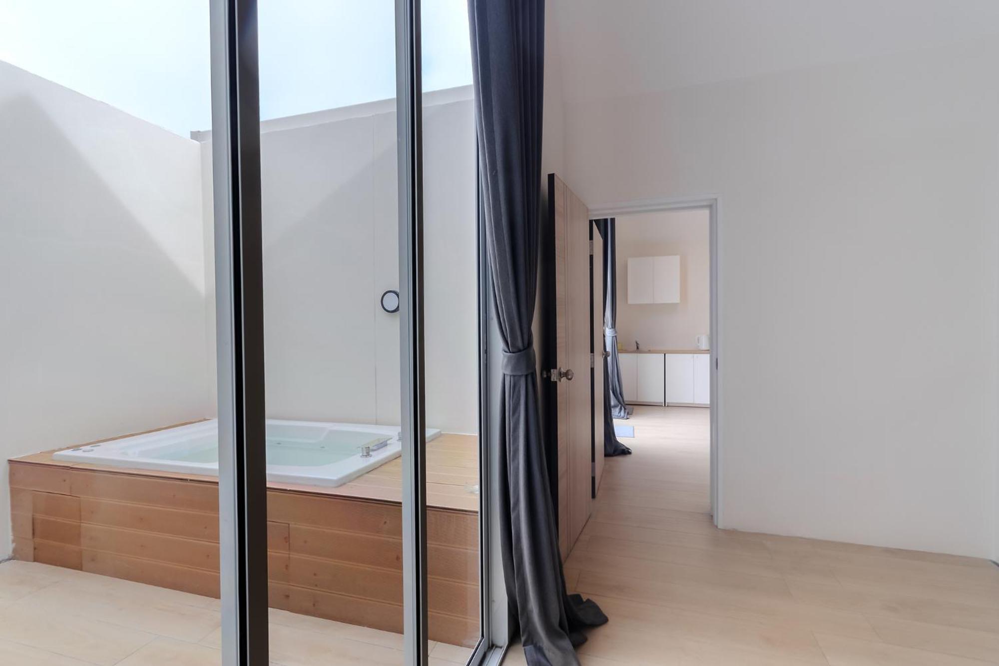 Ferienwohnung Nidhra นิทรา Ban Lat Krachaeng Exterior foto